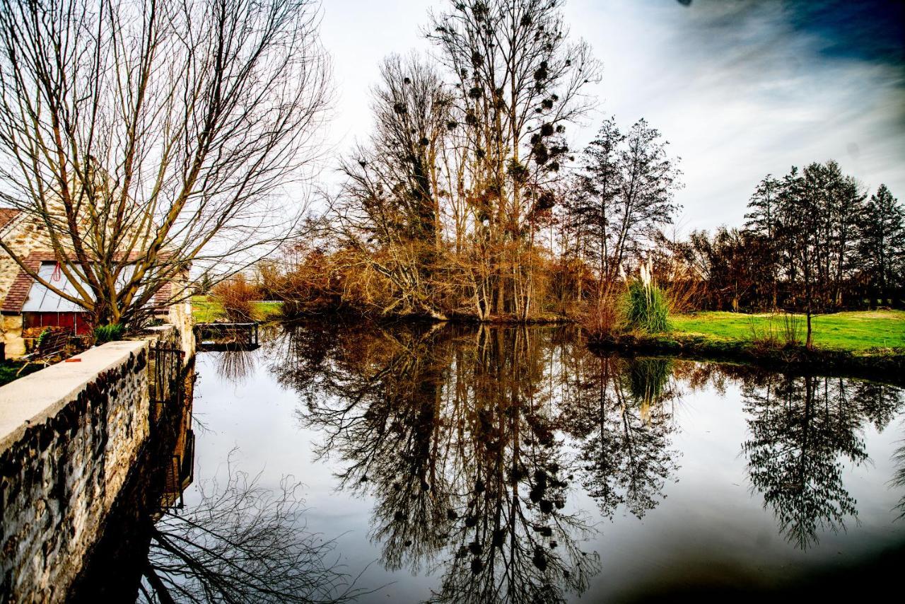 Отель Le Moulin De Gateau Saint-Pierre-les-Etieux Экстерьер фото