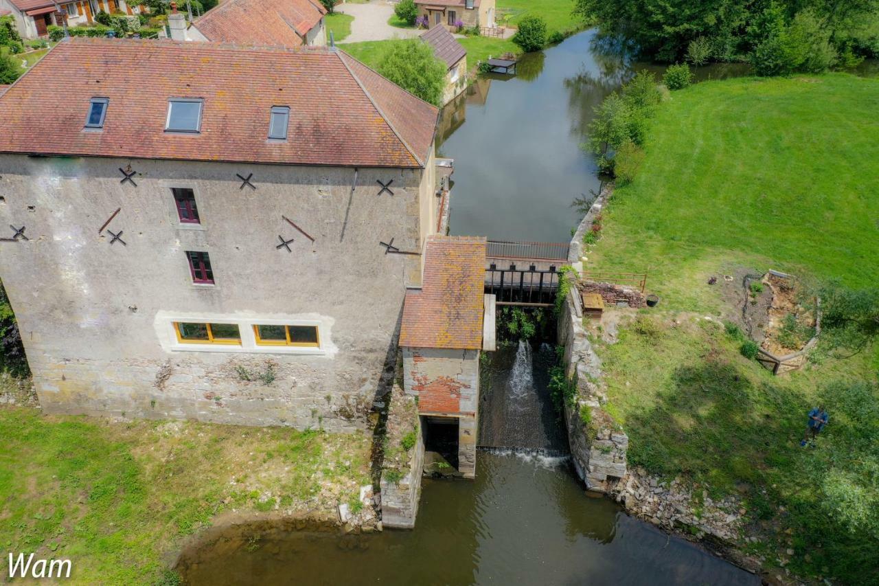 Отель Le Moulin De Gateau Saint-Pierre-les-Etieux Экстерьер фото